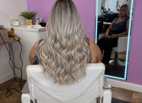 Blonde waves & color — Rafielys Beauty Salon